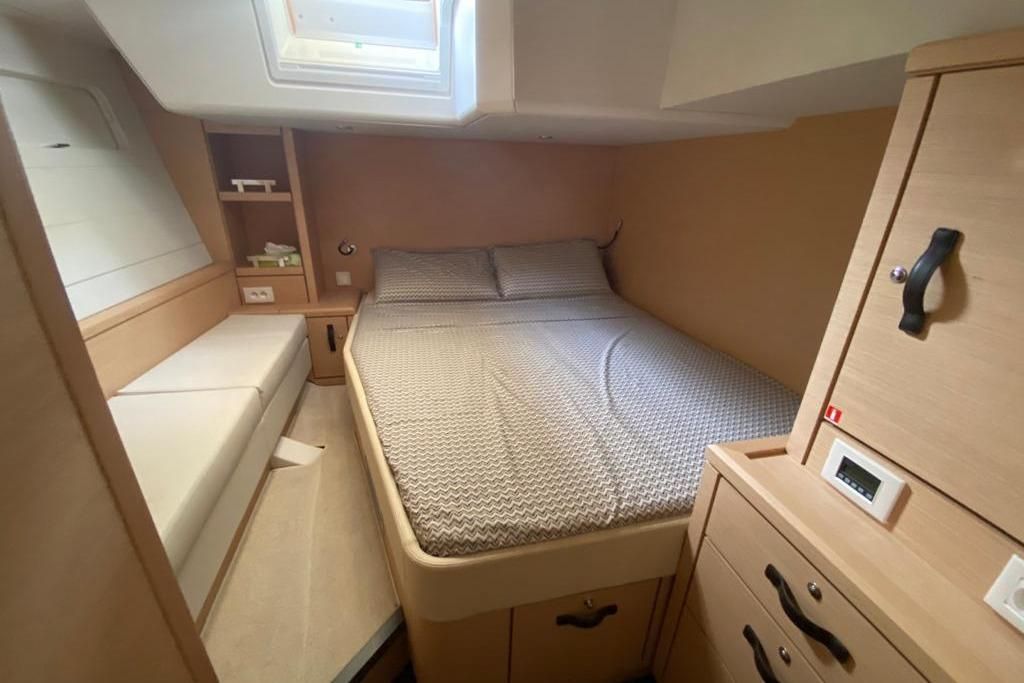 2016 Jeanneau 64 