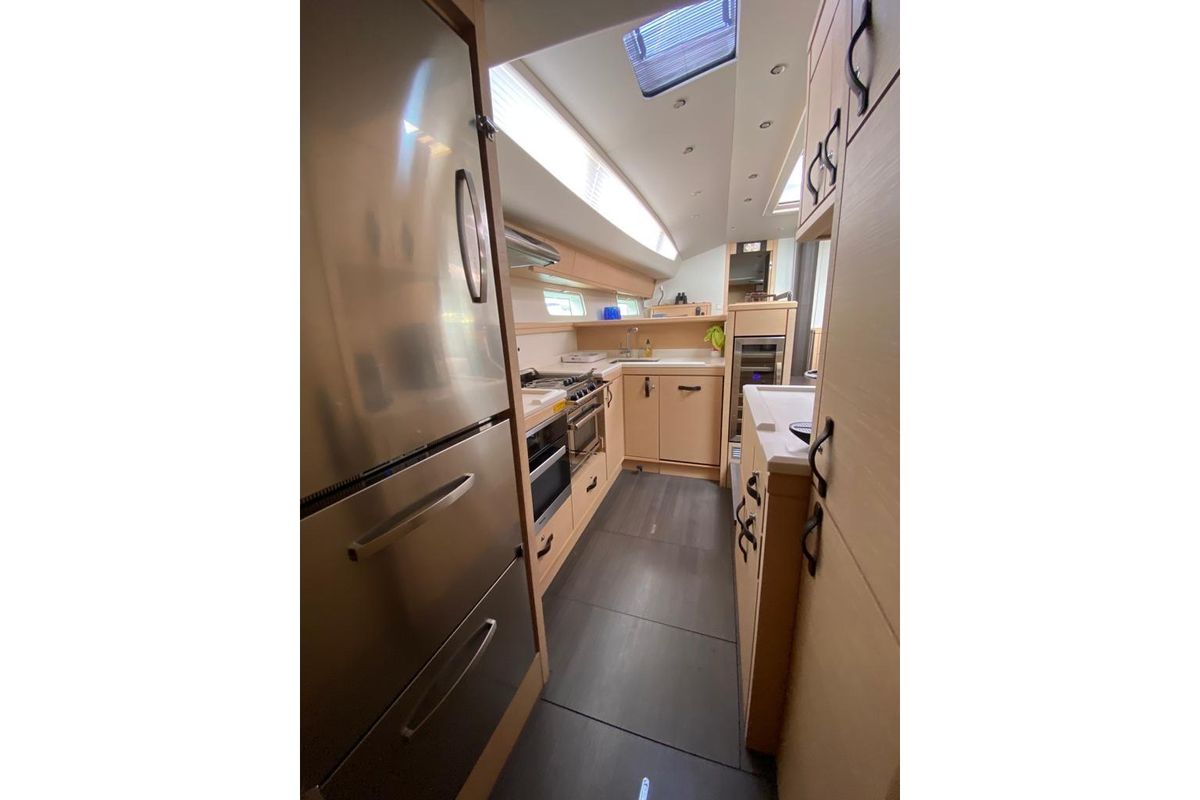 2016 Jeanneau 64 