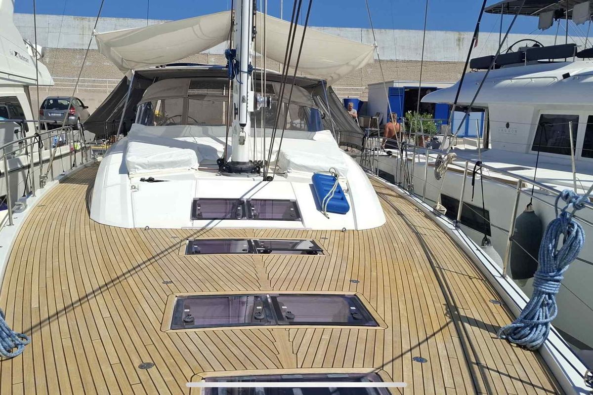 2016 Jeanneau 64 