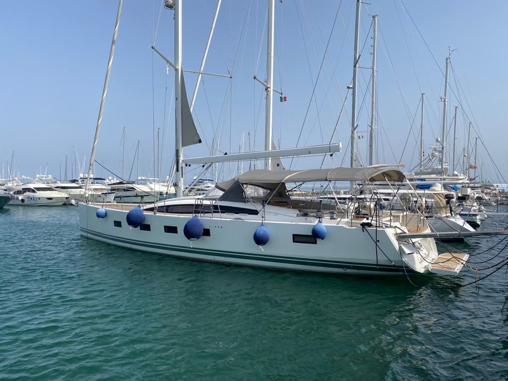 2016 Jeanneau 64 