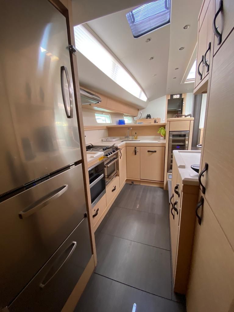 2016 Jeanneau 64 
