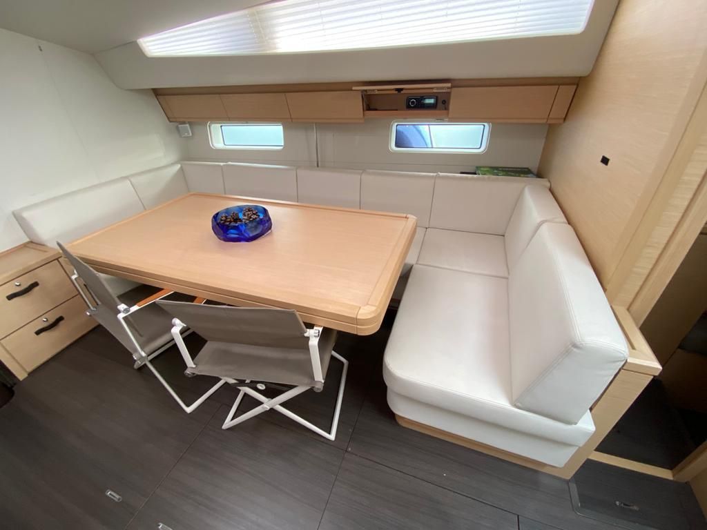 2016 Jeanneau 64 