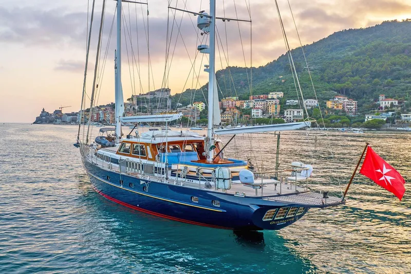 Guadalupe Yacht Photos Pics Aft view