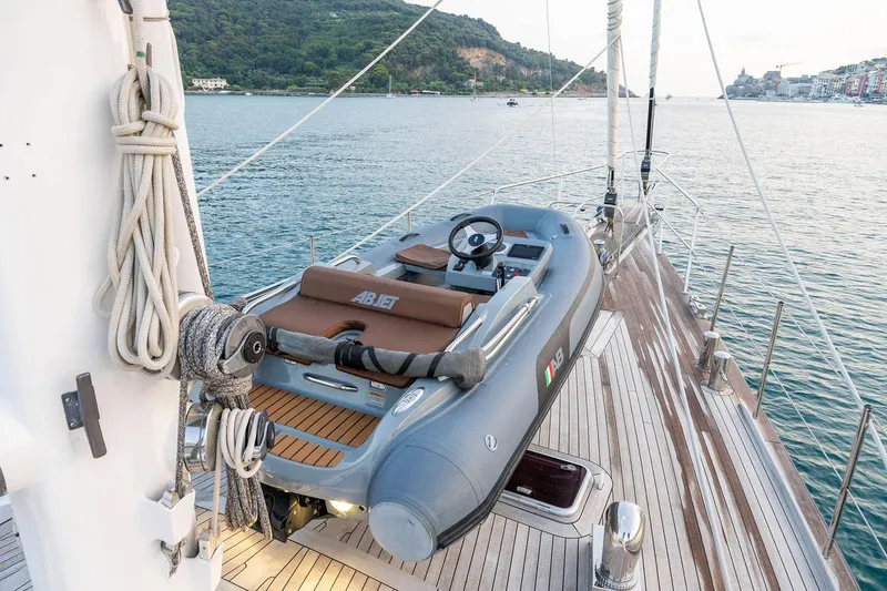 Guadalupe Yacht Photos Pics Foredeck