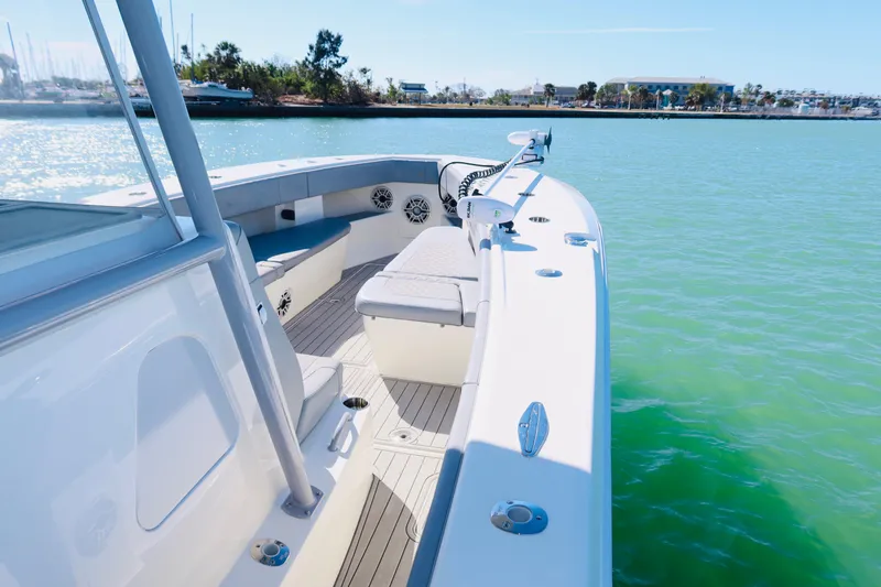  Yacht Photos Pics 2020 SeaVee 370z boat on calm water, featuring spacious deck and seating.