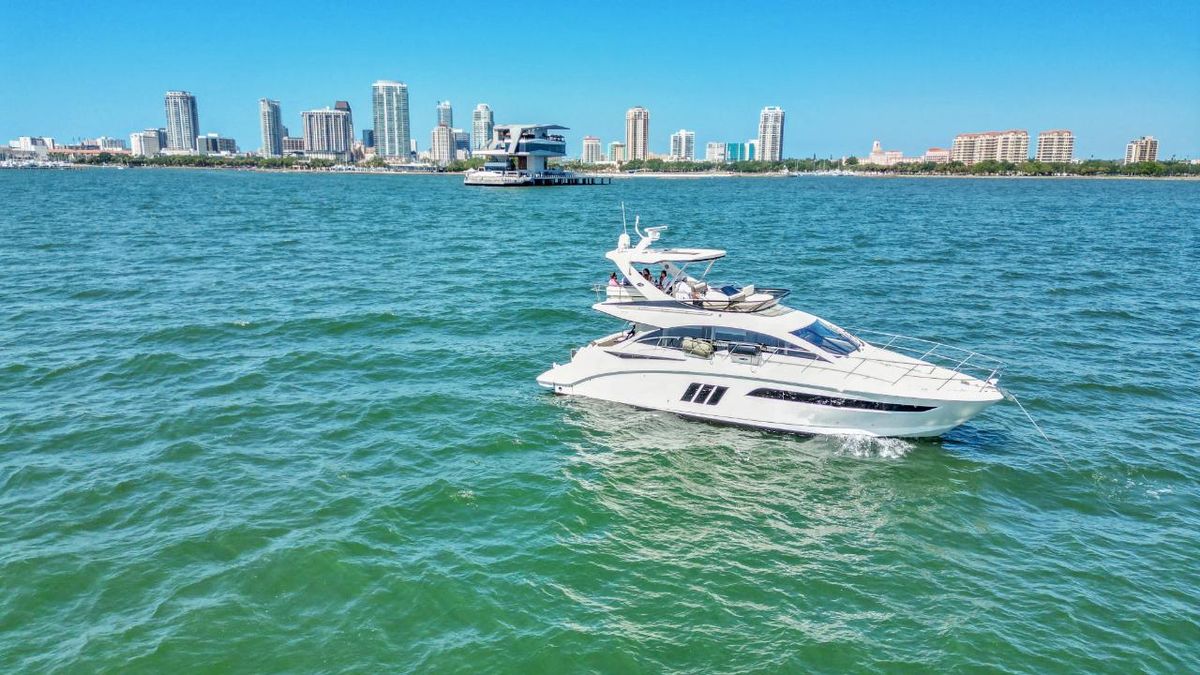 2015 Sea Ray 51 
