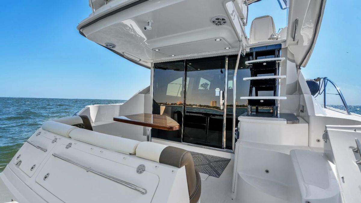 2015 Sea Ray 51 