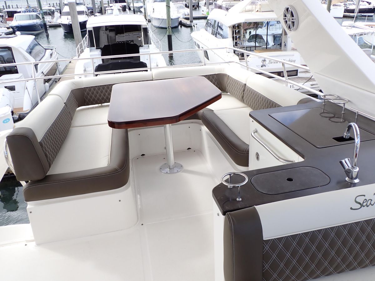 2015 Sea Ray 51 