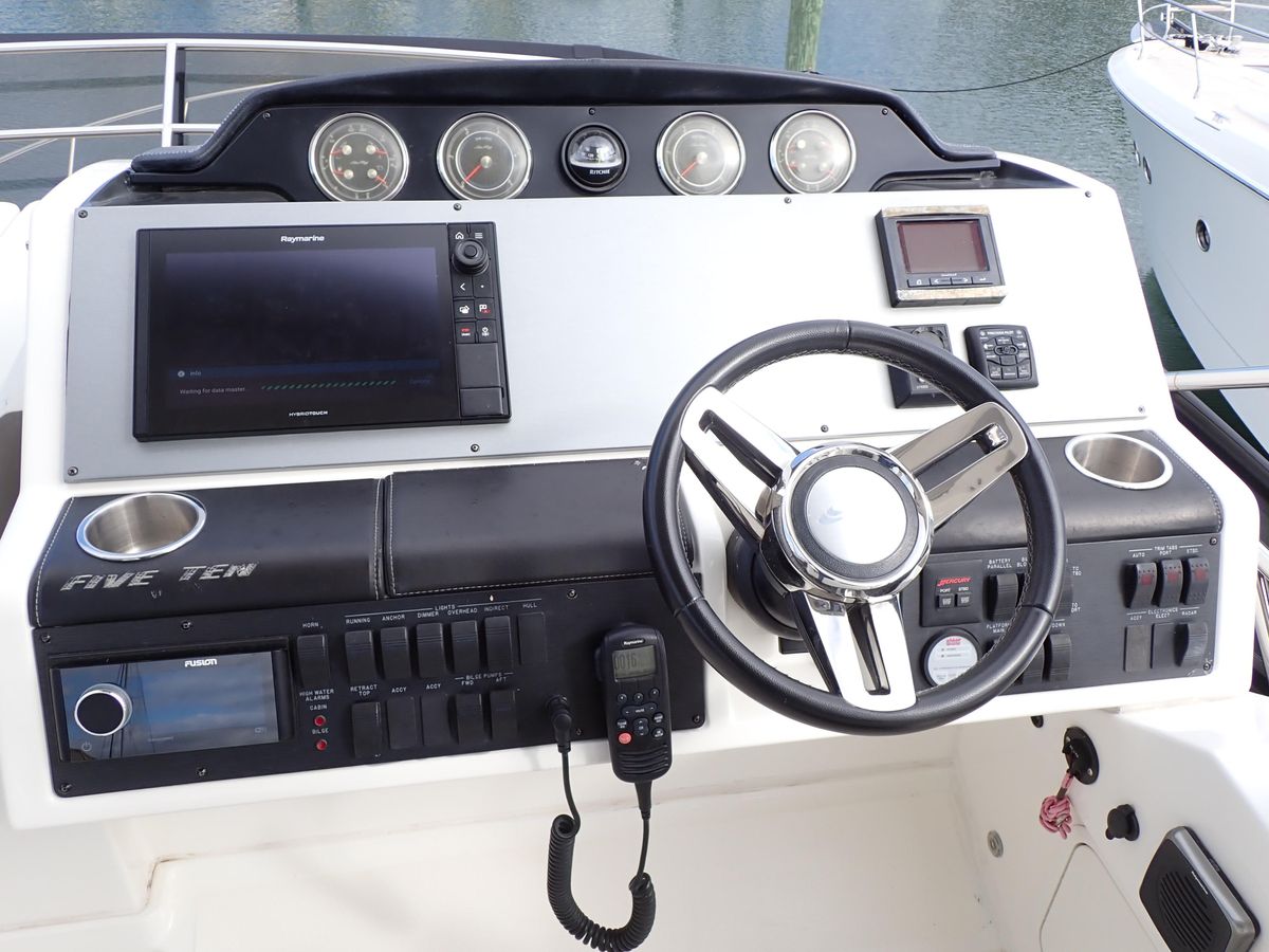 2015 Sea Ray 51 
