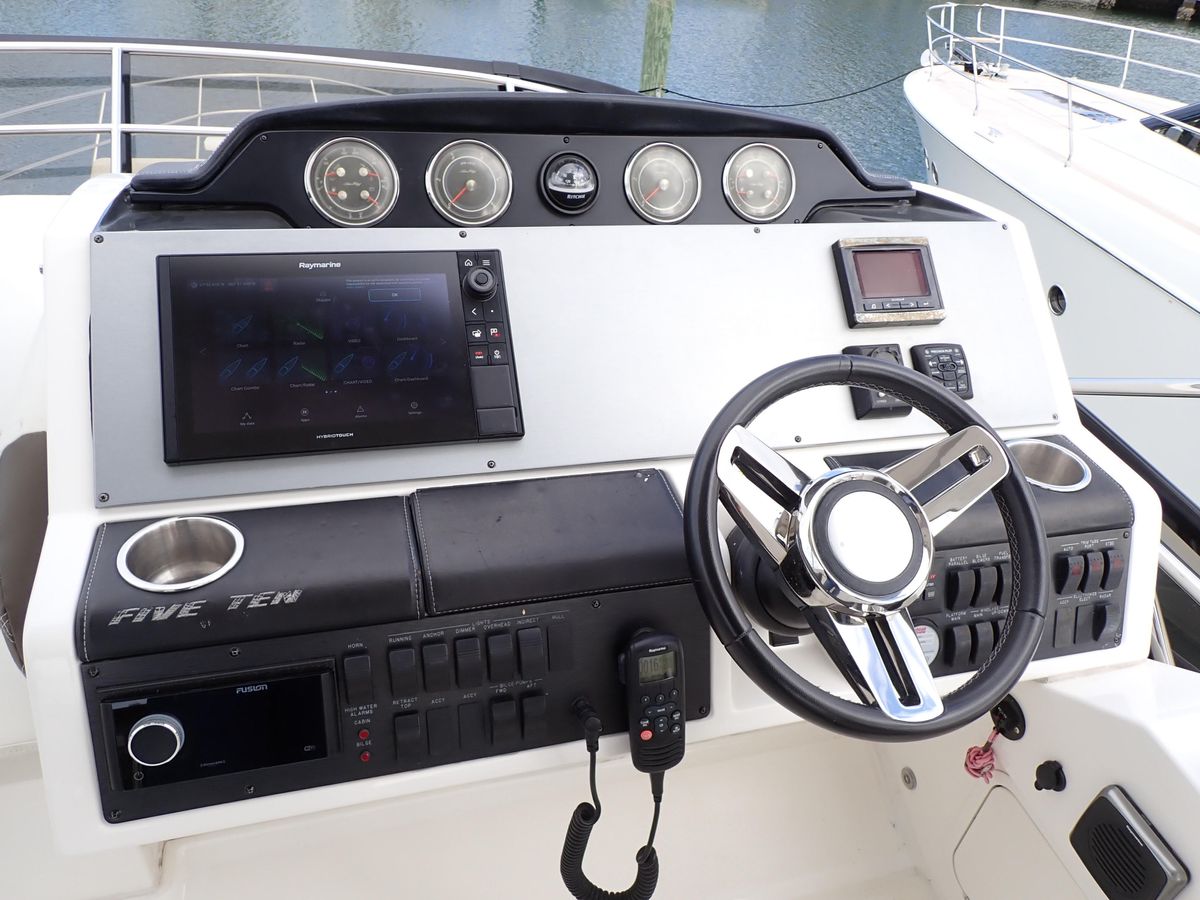 2015 Sea Ray 51 
