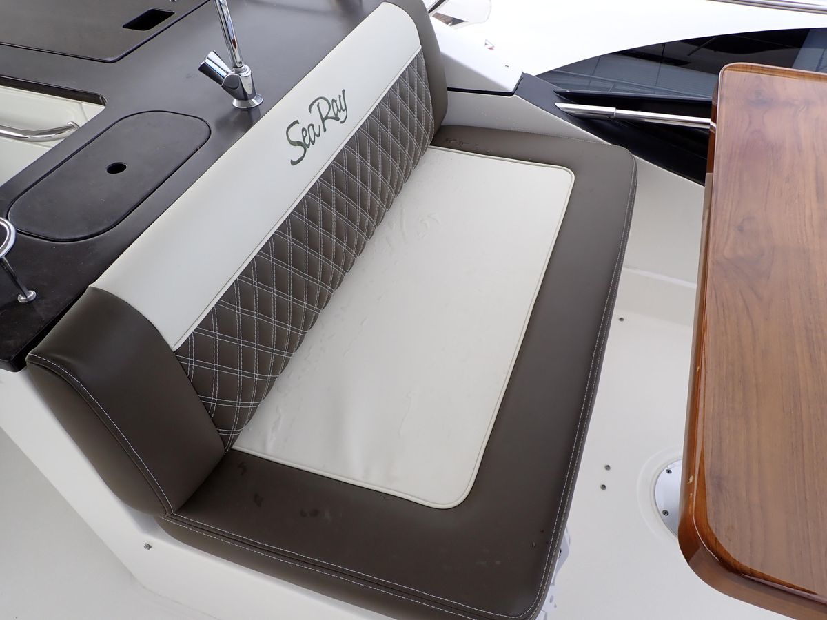 2015 Sea Ray 51 