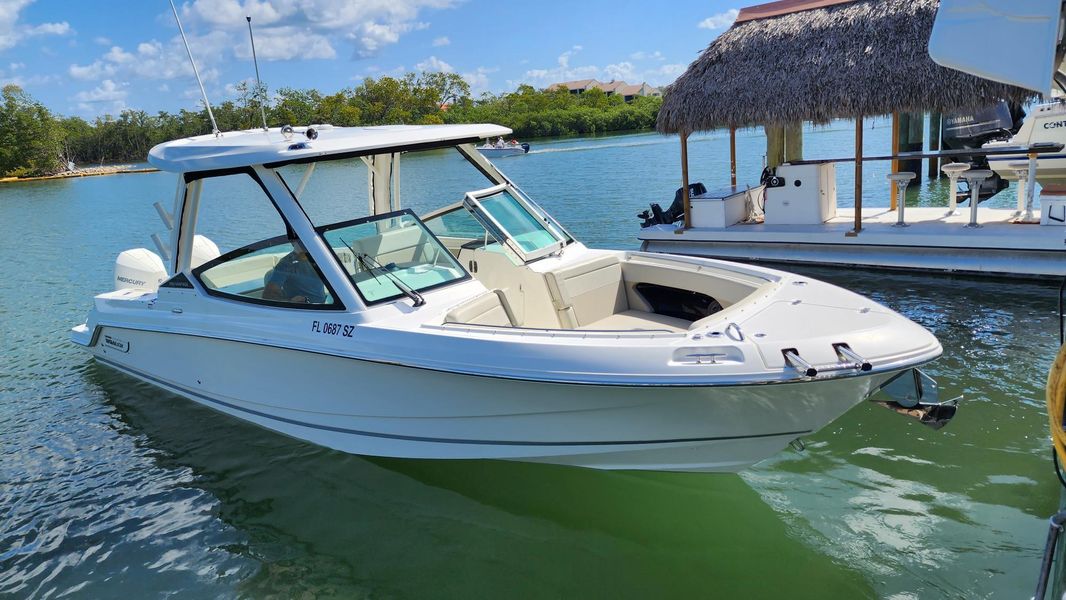 2021 Boston Whaler 280 Vantage