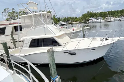 1975 Hatteras 36 Convertible