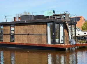 2022 Waterlily Large Canal Houseboat