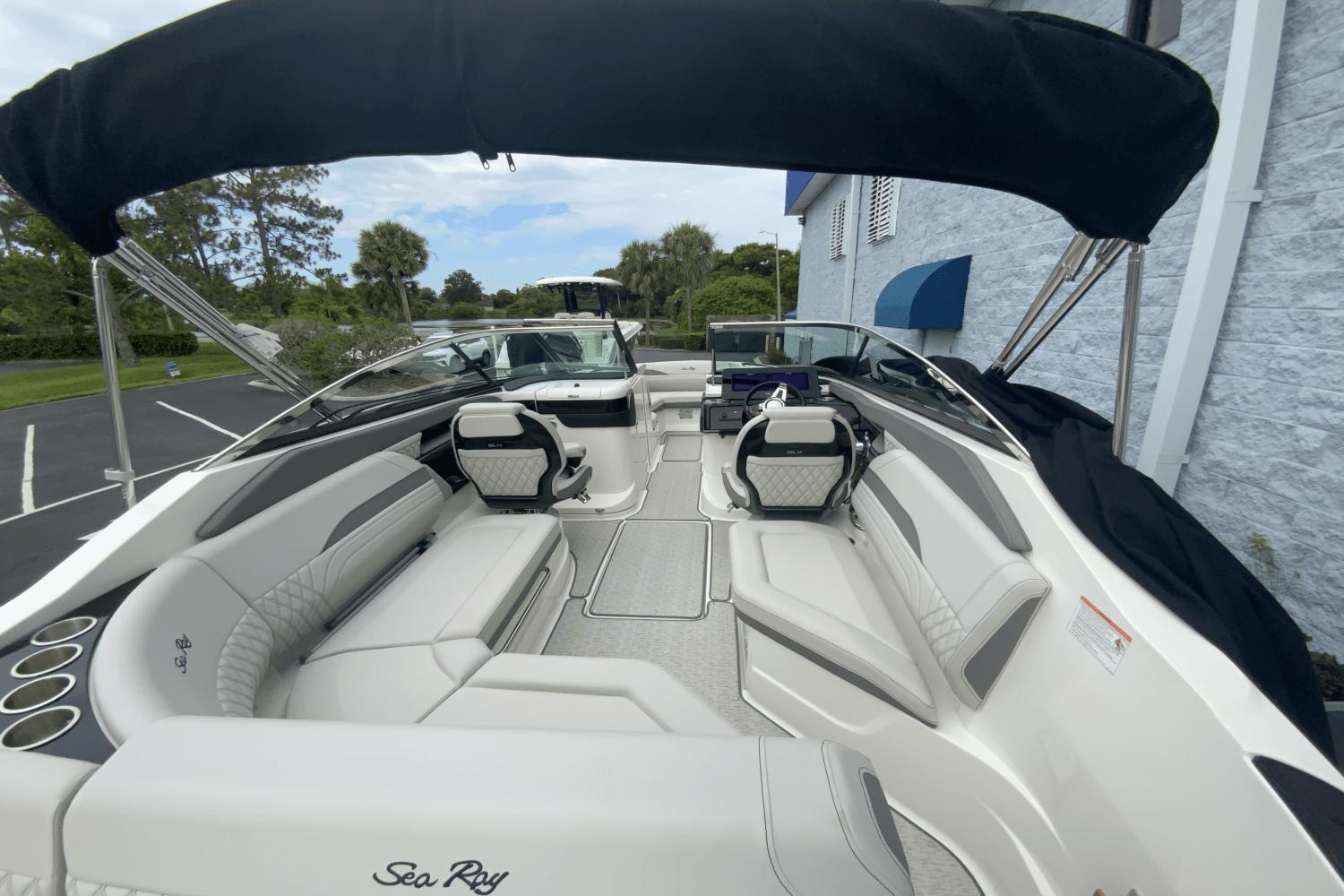 2025 Sea Ray 260SXO Runabout for sale YachtWorld