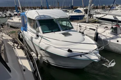 2004 Jeanneau Merry Fisher 805