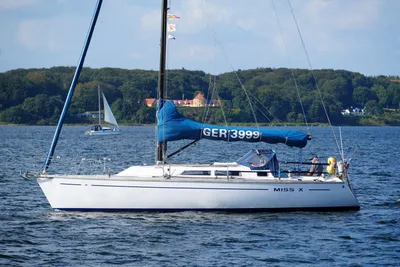 1991 Nissen 11m "Miss X"