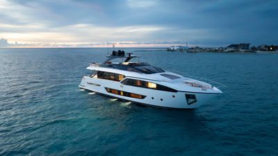 Yacht