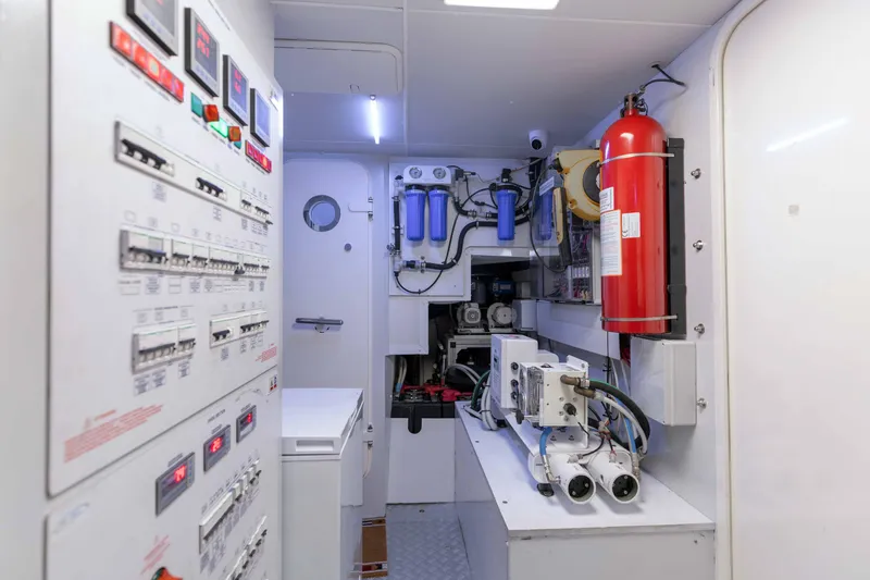 Kiyomizu Yacht Photos Pics 