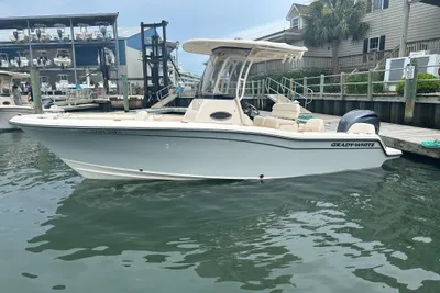 Grady-White Fisherman 216
