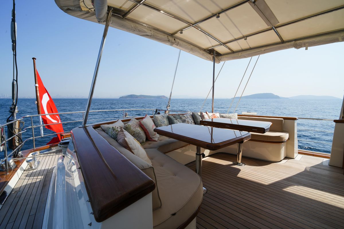 2001 Royal Denship 109 