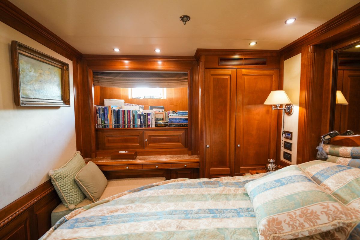 2001 Royal Denship 109 