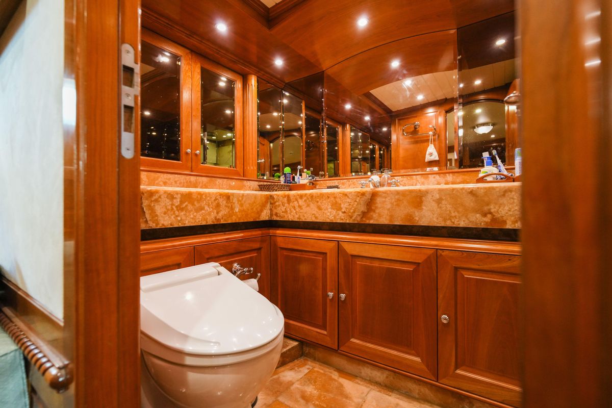 2001 Royal Denship 109 