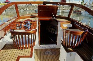 2013 Latitude 46 Lady Scarlett