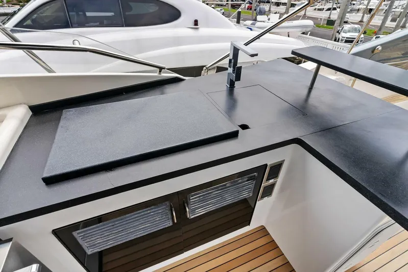 Noah's Yacht Photos Pics 2004 Ferretti Yachts 94 Motor Yacht 'Noah's'