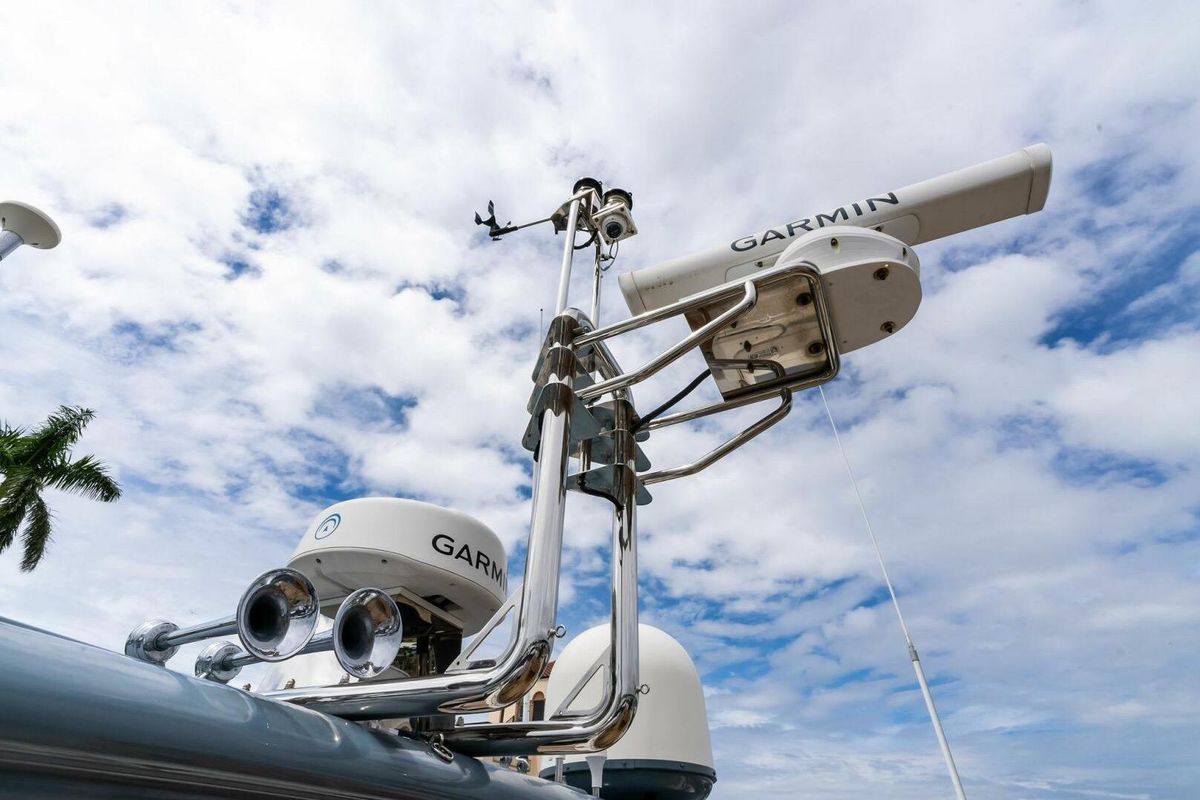 2004 Ferretti Yachts 94 
