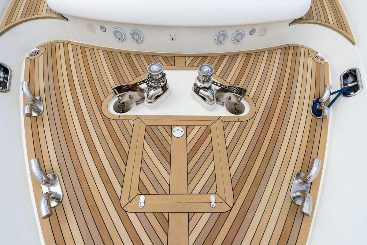 2004 Ferretti Yachts 94 