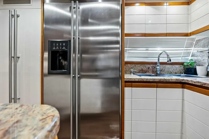 Noah's Yacht Photos Pics 2004 Ferretti Yachts 94 Motor Yacht 'Noah's'