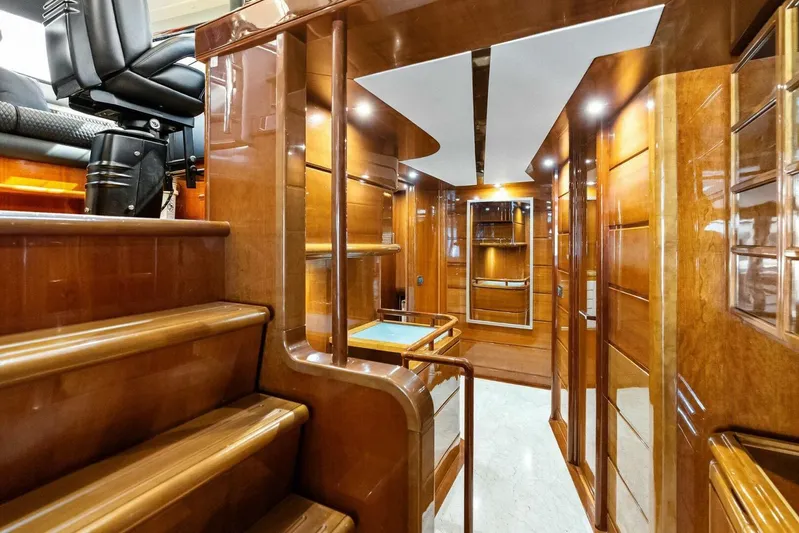 Noah's Yacht Photos Pics 2004 Ferretti Yachts 94 Motor Yacht 'Noah's'