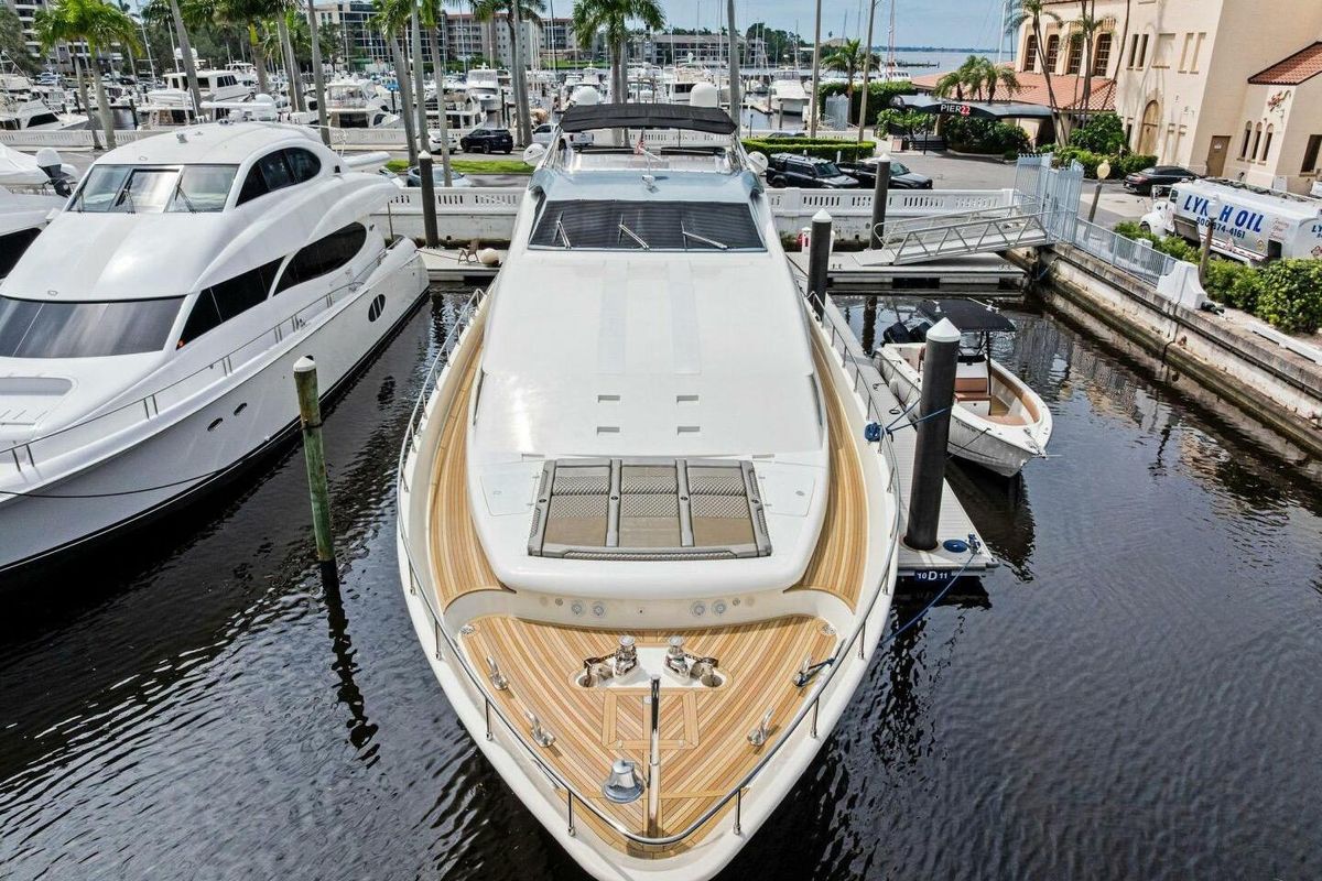 2004 Ferretti Yachts 94 