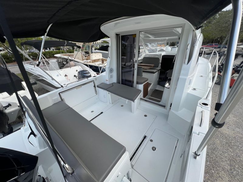 2023 Beneteau Antares 8