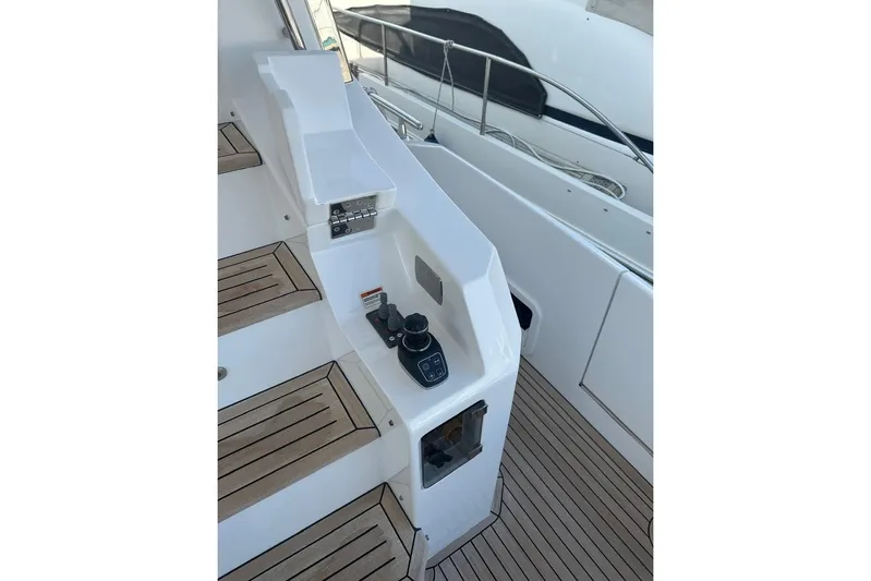  Yacht Photos Pics Azimut Fly 72 yacht deck with control panel, 2021 model.