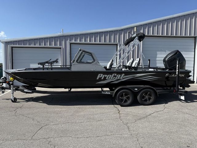 SeaArk Pro Cat 240