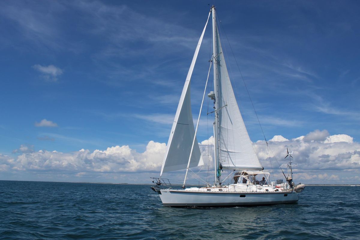 2008 Hylas 46 