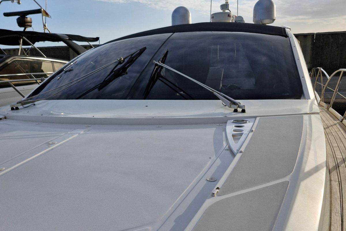 2008 Azimut 53 