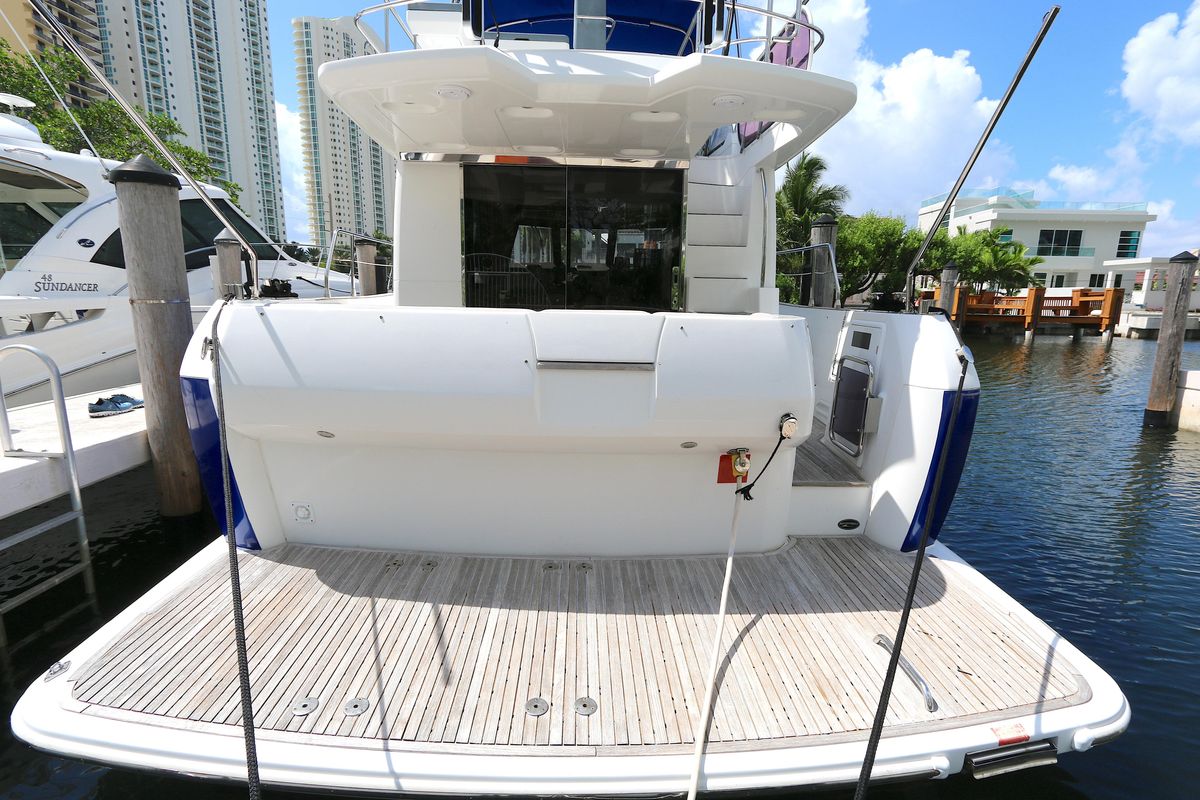 2014 Azimut 43 