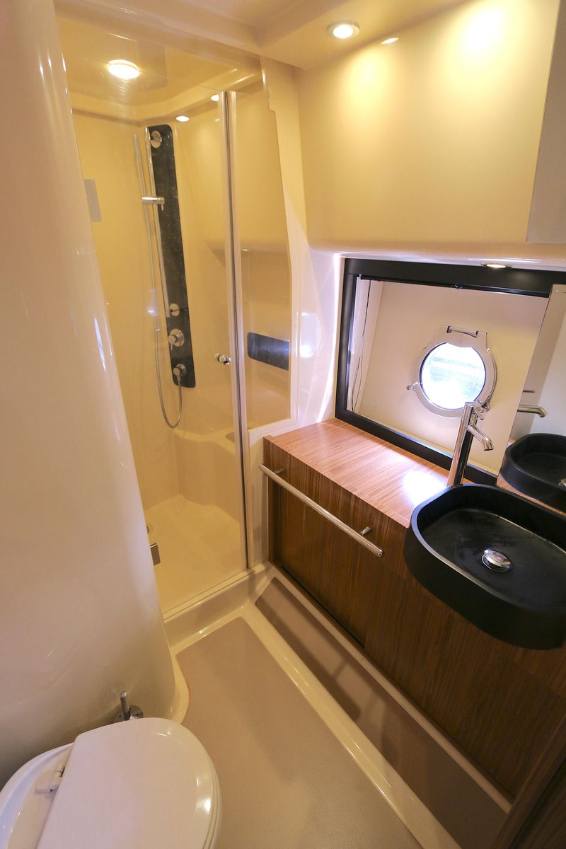2014 Azimut 43 