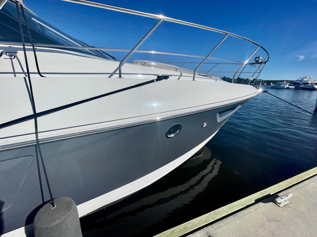 2018 Cruisers Yachts 45 