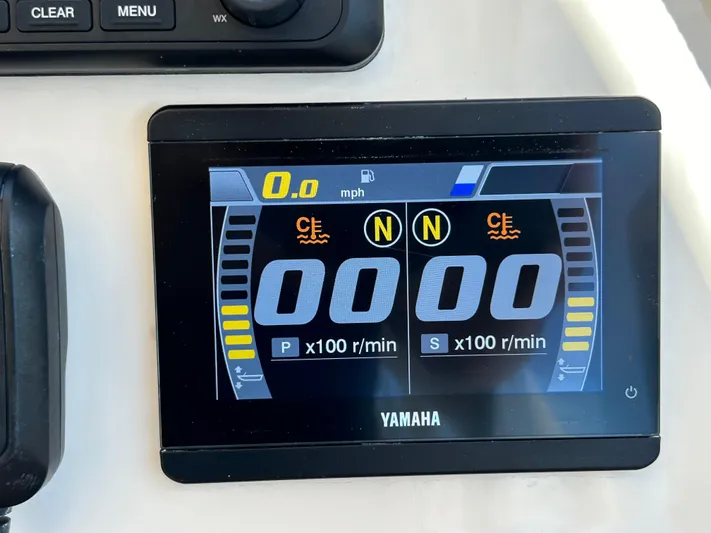  Yacht Photos Pics Digital display on a 2022 Grady-White 255 FREEDOM boat showing engine metrics.