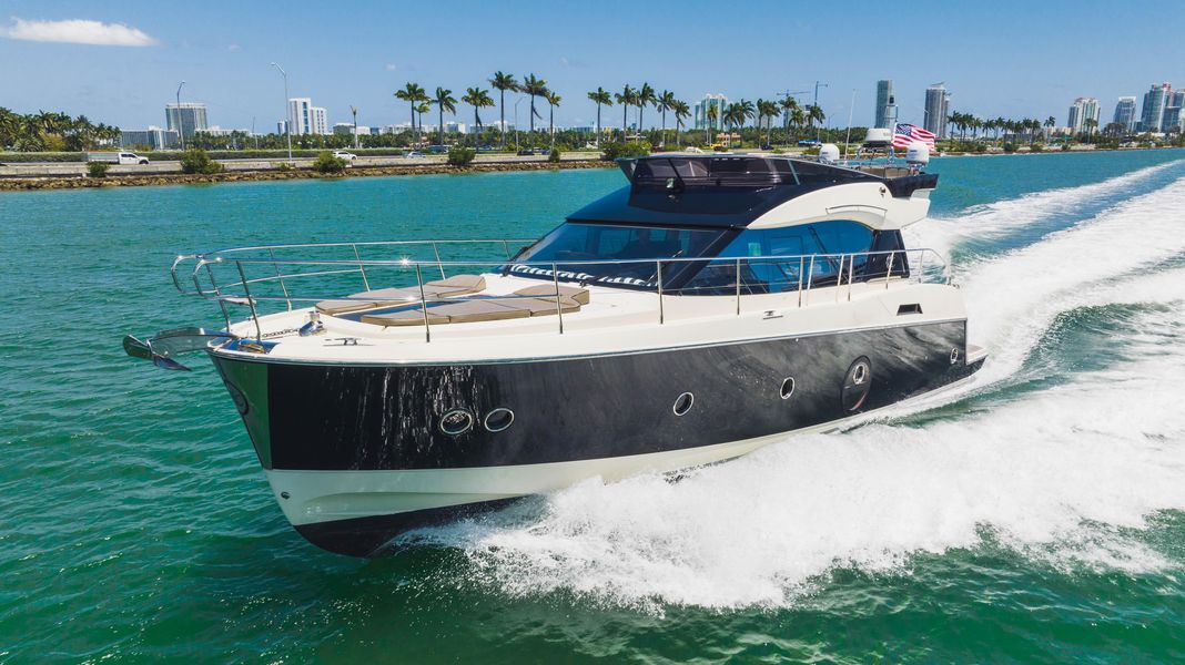 2017 Beneteau Monte Carlo Yachts MC5