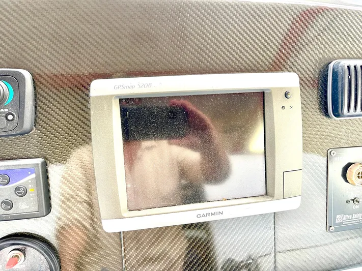  Yacht Photos Pics Garmin GPSmap 5208 on Goetz Custom Boats 33' Limo Tender dashboard, 2008 model.