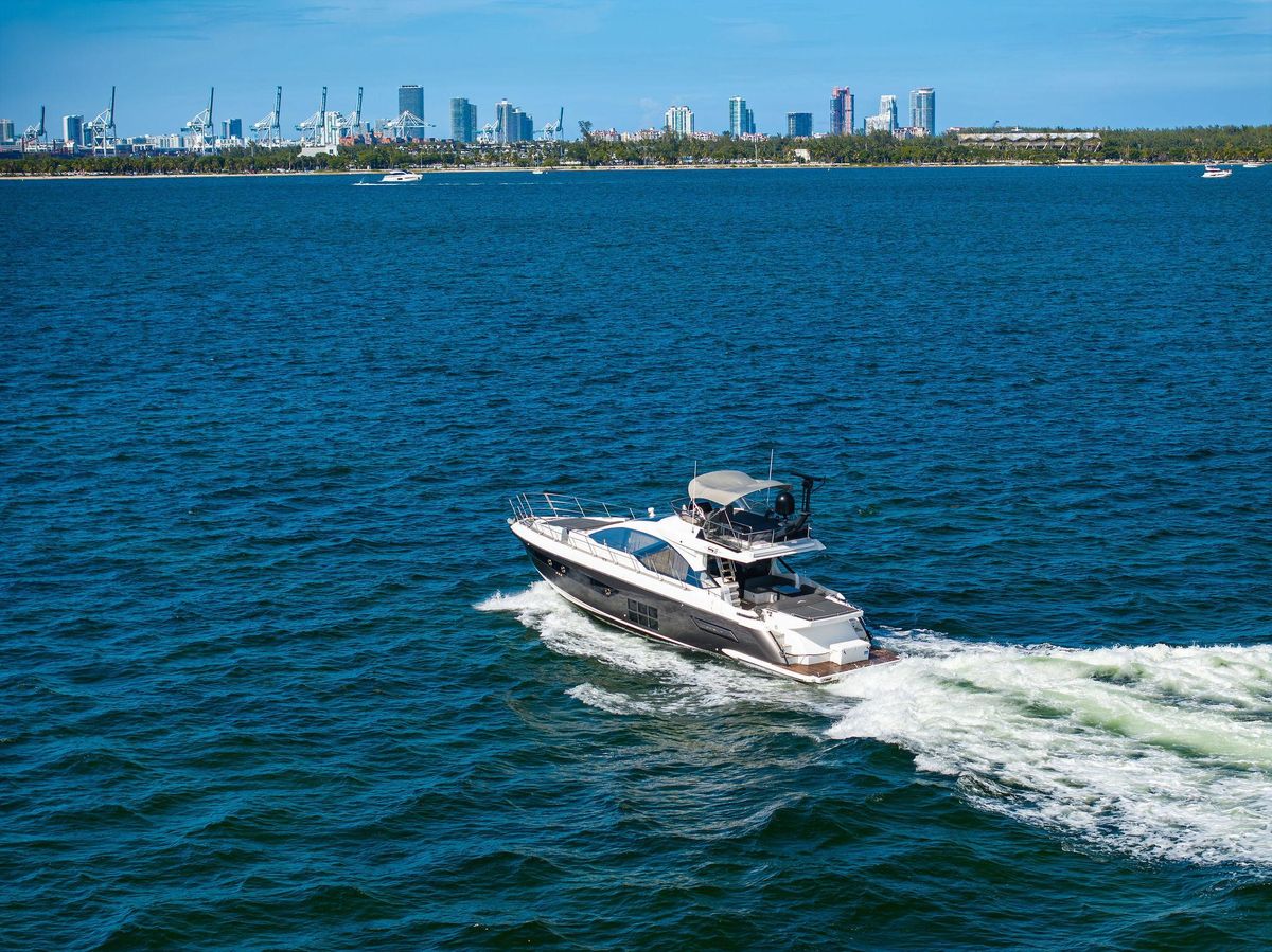 2021 Azimut 59 