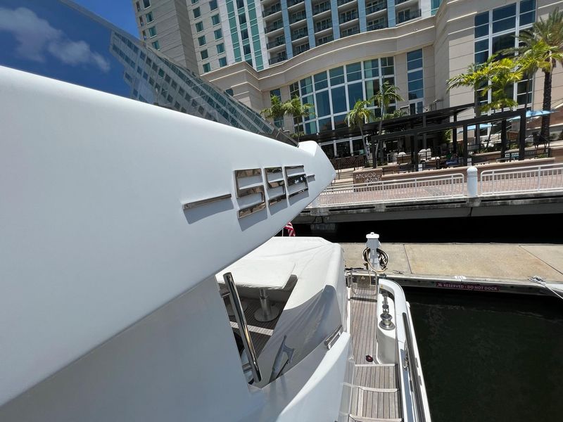 2015 Azimut 55S