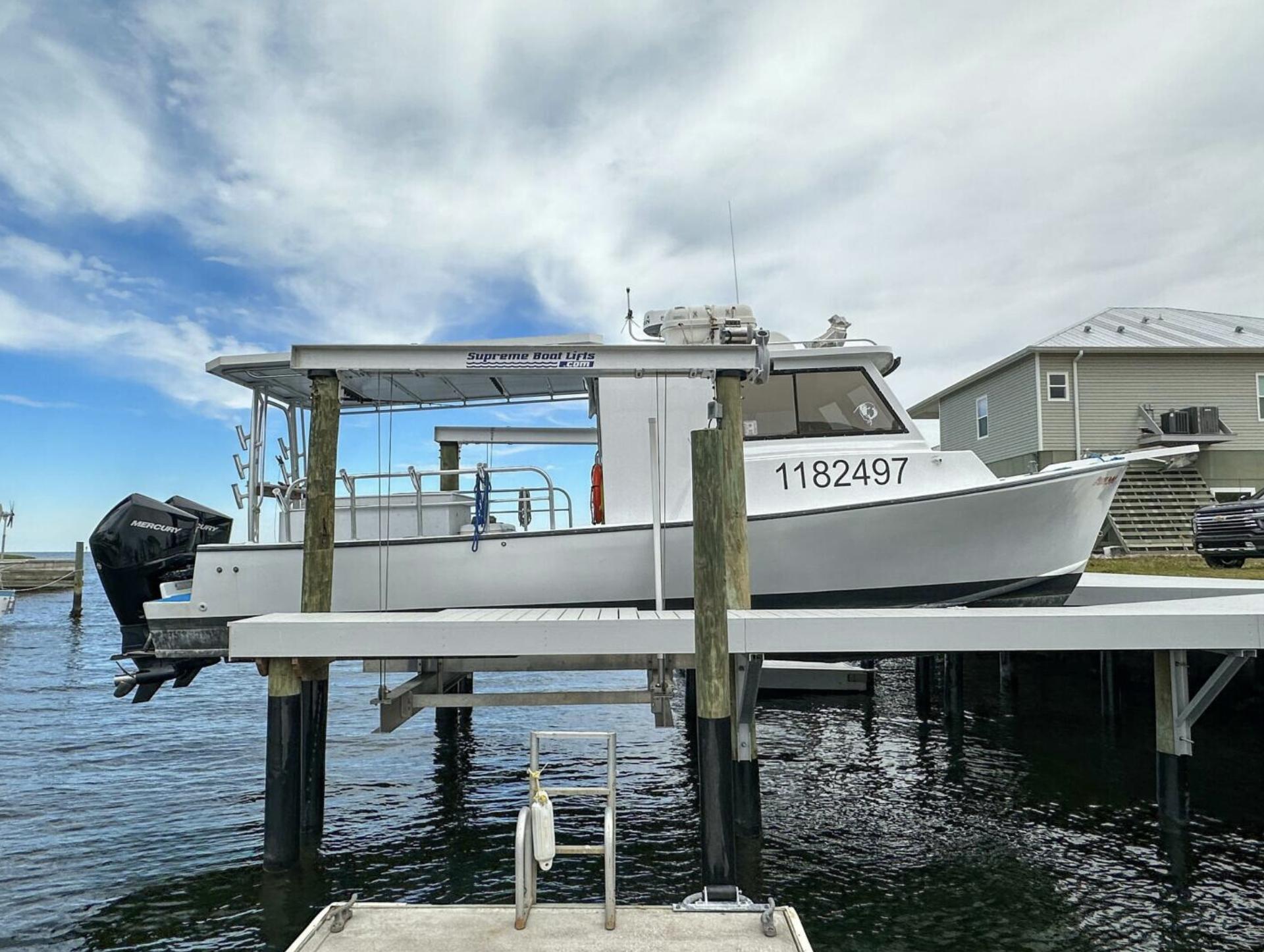 全国どこでも送料無料！ 1993 Crusader Boats 34 Pilothouse for sale - YachtWorld その他