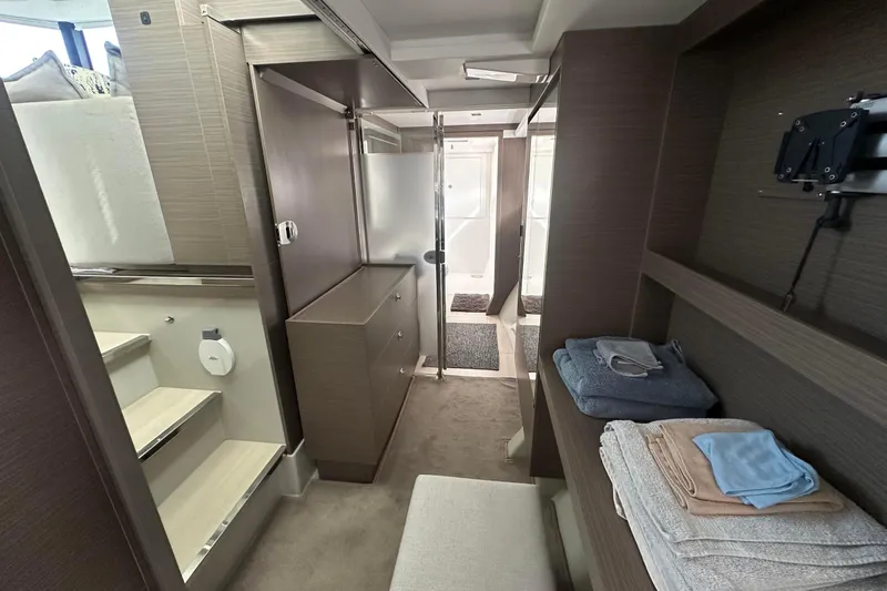 Hamlet Yacht Photos Pics Master Stateroom Looking Forward