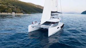 Lagoon Lagoon 52
